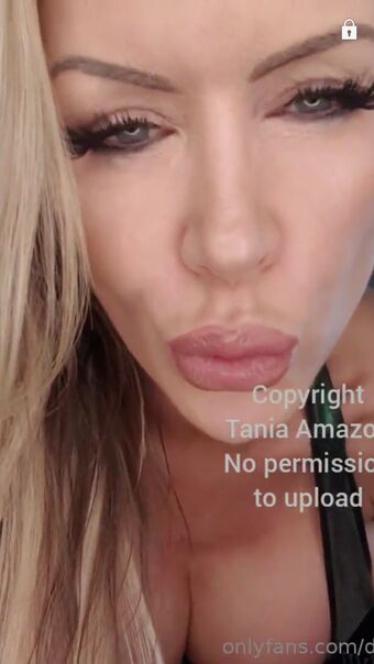 Tania Amazon Nude Leaks OnlyFans Photo 1